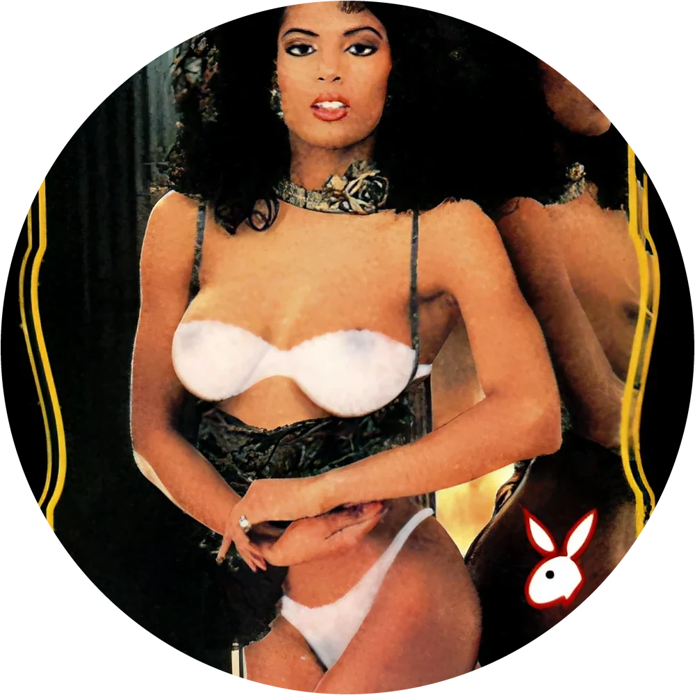 Play Woman cap #26 — 90s pog