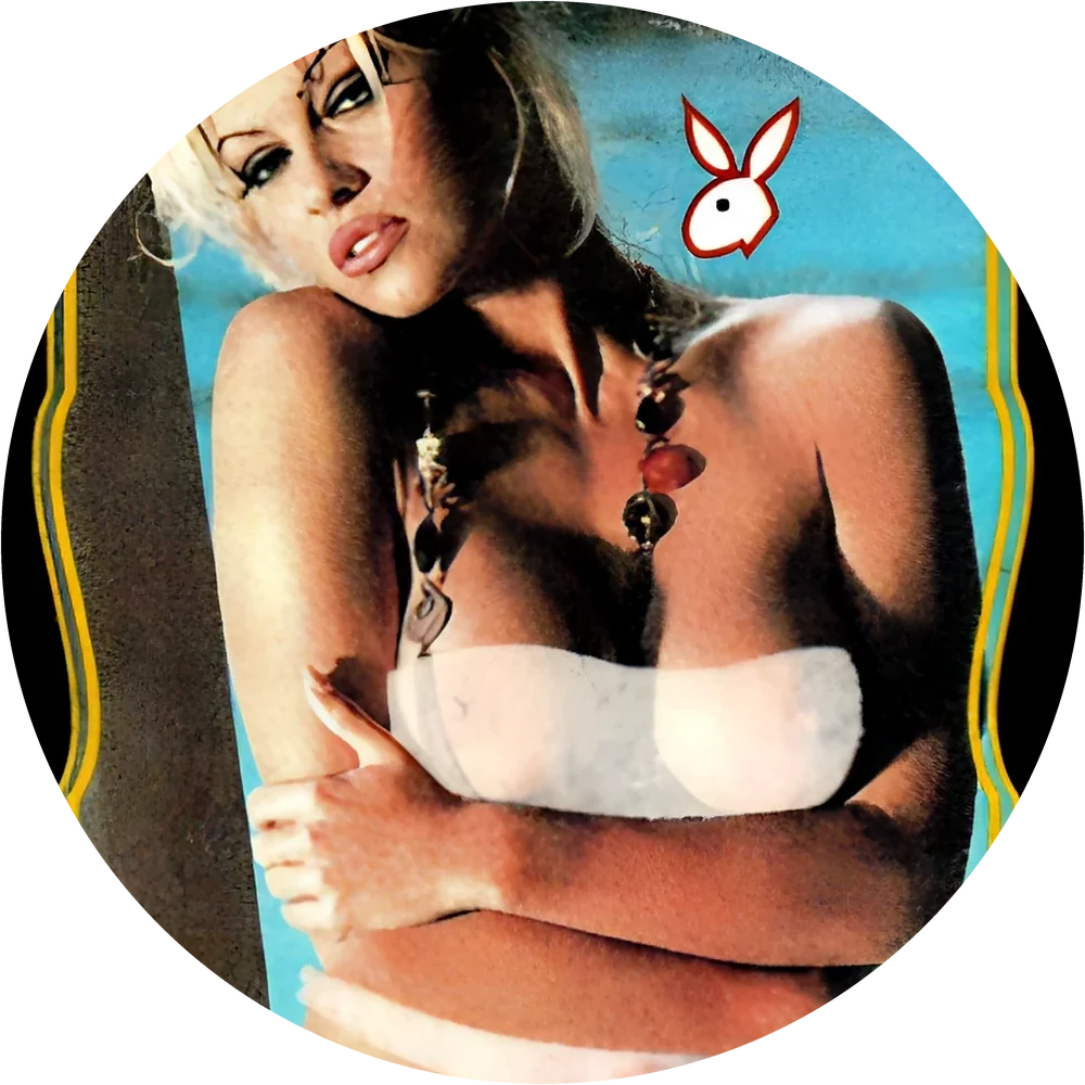Play Woman cap #6 — 90s pog